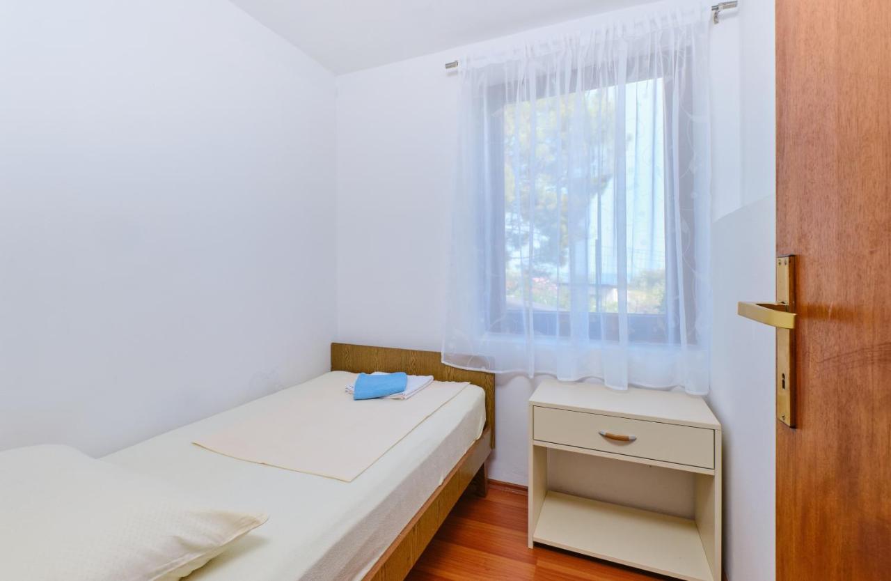 Apartments With A Parking Space Cunski, Losinj - 7867 Exterior photo