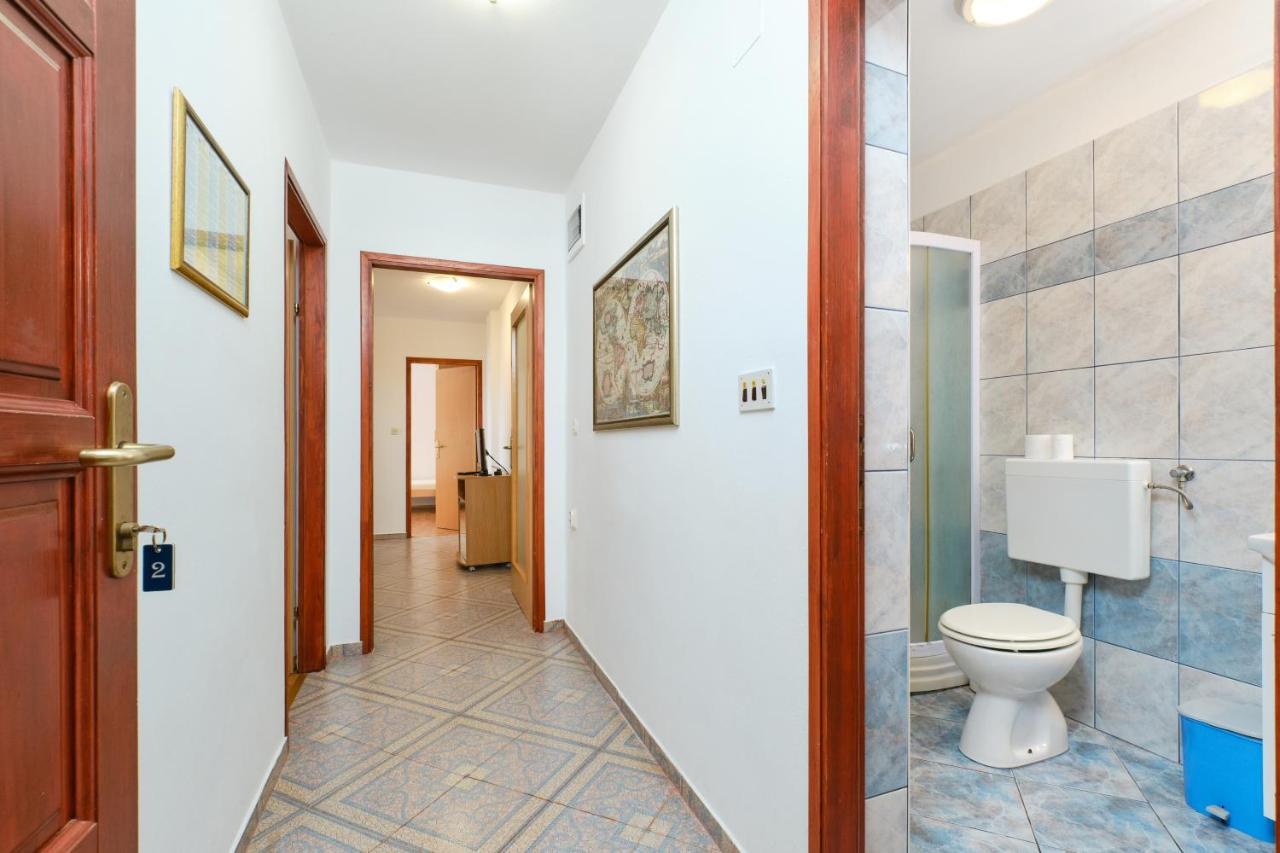 Apartments With A Parking Space Cunski, Losinj - 7867 Exterior photo