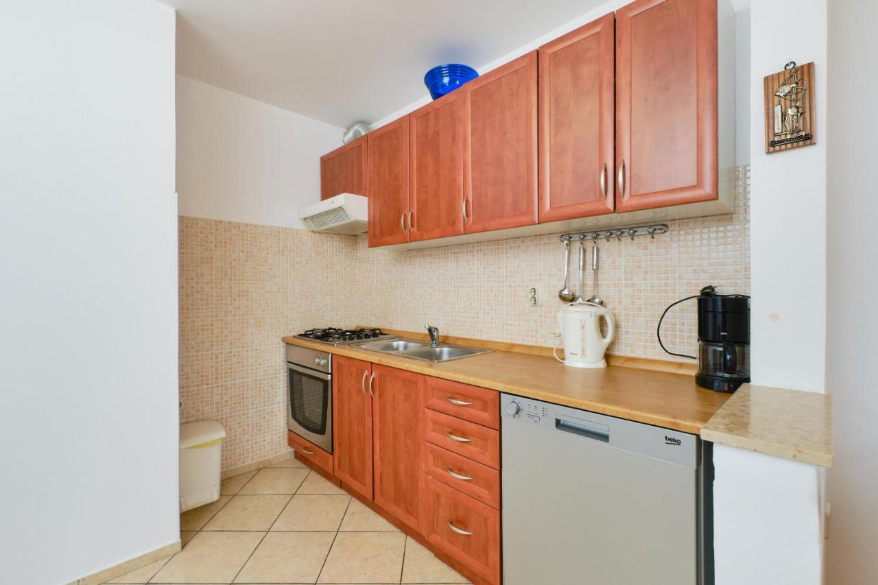 Apartments With A Parking Space Cunski, Losinj - 7867 Exterior photo