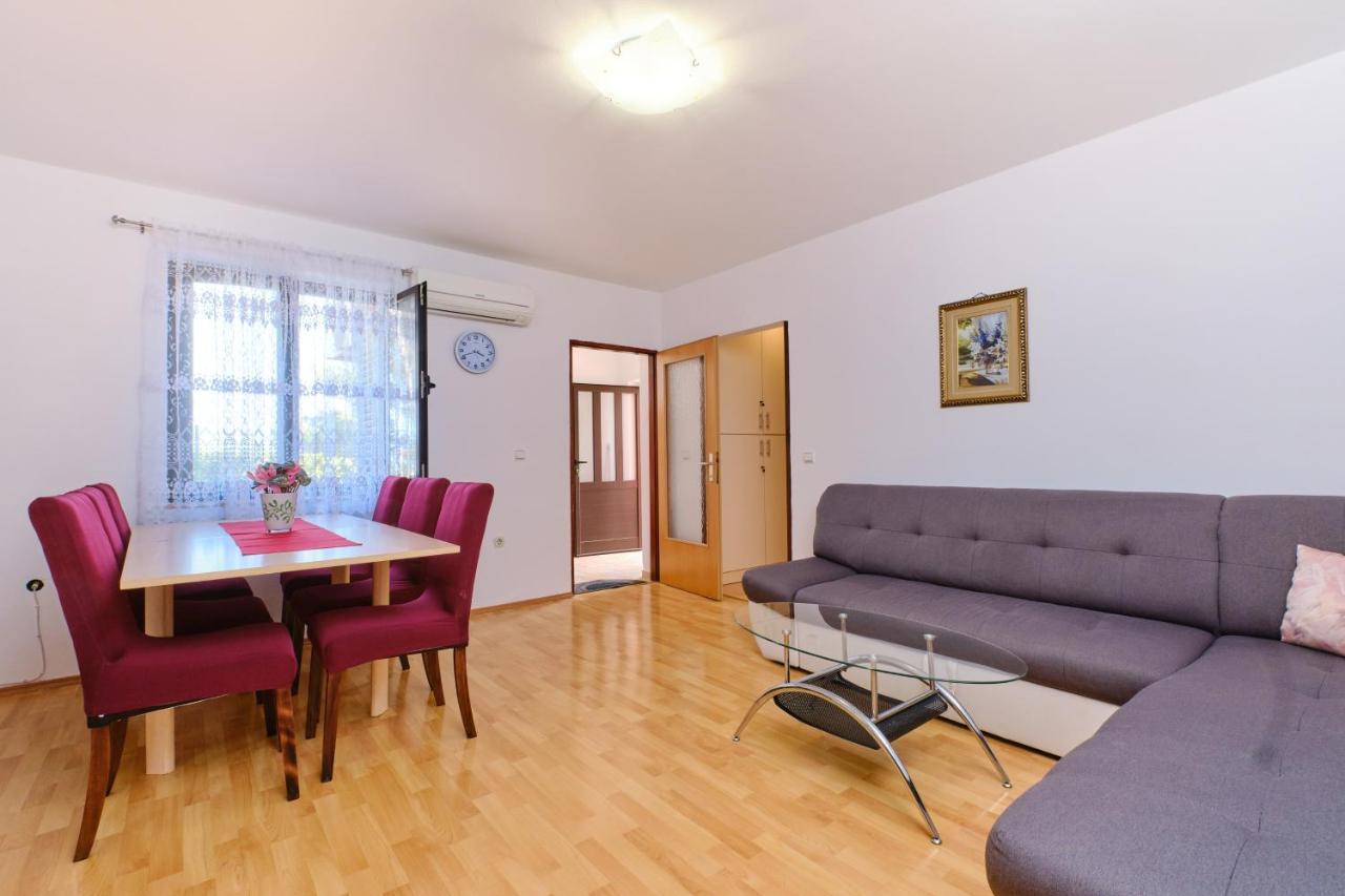 Apartments With A Parking Space Cunski, Losinj - 7867 Exterior photo
